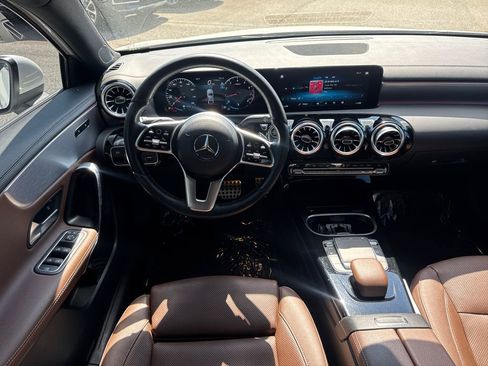 Used 2022 Mercedes-Benz A 220 image 23