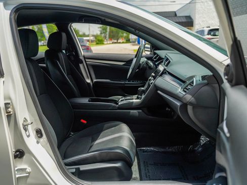 Used 2020 Honda Civic Sport image 24