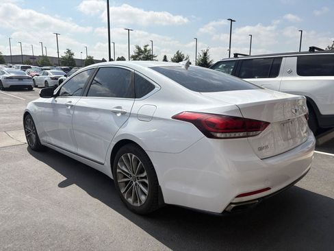 Used 2015 Hyundai Genesis 3.8 AWD/4WD image 5