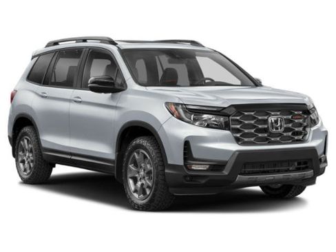 Used 2025 Honda Passport TrailSport image 6
