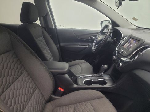 Used 2020 Chevrolet Equinox LT w/ Driver Convenience Package image 21