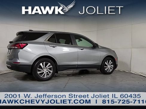Used 2024 Chevrolet Equinox LT FWD image 7