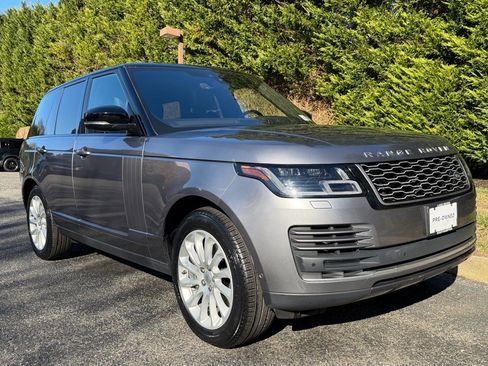 Used 2020 Land Rover Range Rover HSE image 9