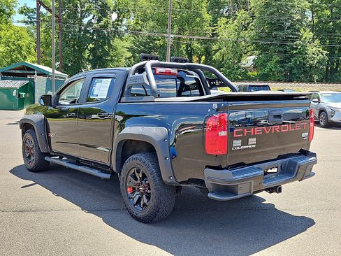 Used 2022 Chevrolet Colorado Z71 w/ Z71 Midnight Edition AWD/4WD image 4