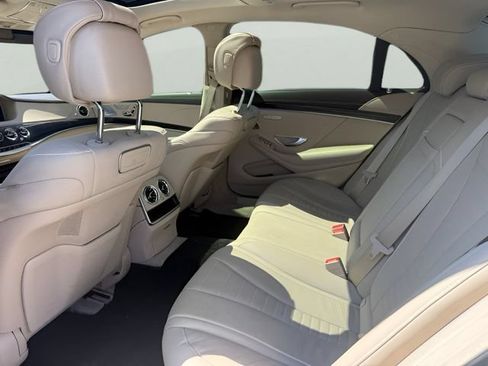 Used 2019 Mercedes-Benz S 560 4MATIC Sedan image 11