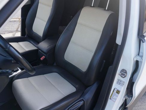 Used 2016 Volkswagen Tiguan S FWD image 17
