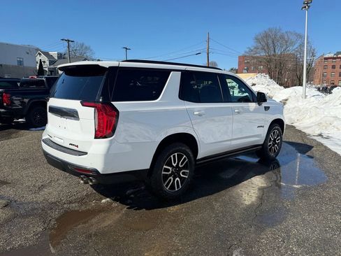 Used 2024 GMC Yukon AT4 w/ AT4 Premium Package image 7