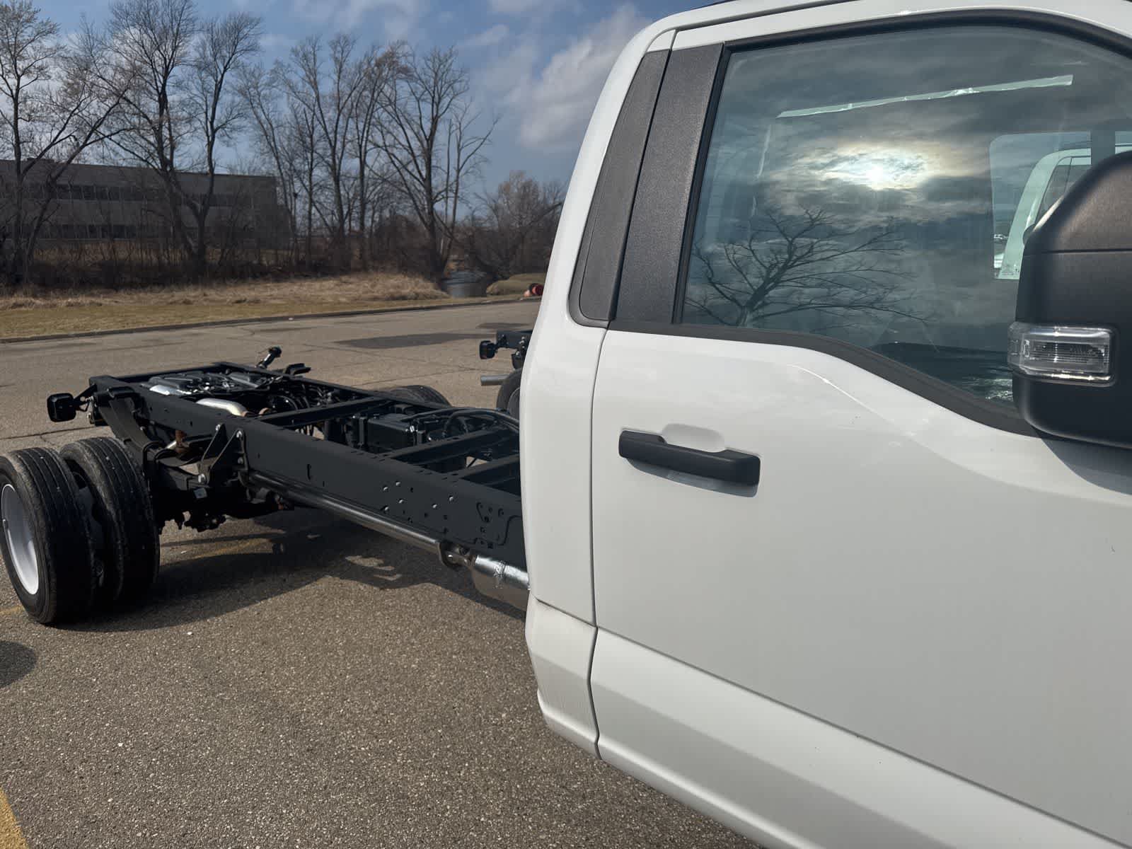 Used 2023 Ford F450 XLT w/ XLT Value Package RWD image 12