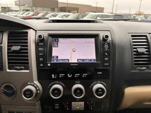 Used 2013 Toyota Sequoia Platinum image 18