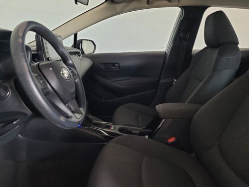 Used 2022 Toyota Corolla LE FWD image 17
