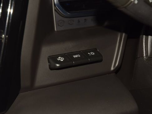 Used 2025 GMC Sierra 2500 AT4 w/ AT4 Premium Plus Package AWD/4WD image 36