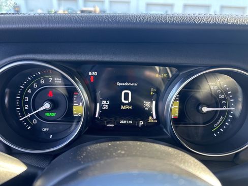 Used 2023 Jeep Wrangler Unlimited Sahara w/ Cold Weather Group image 23