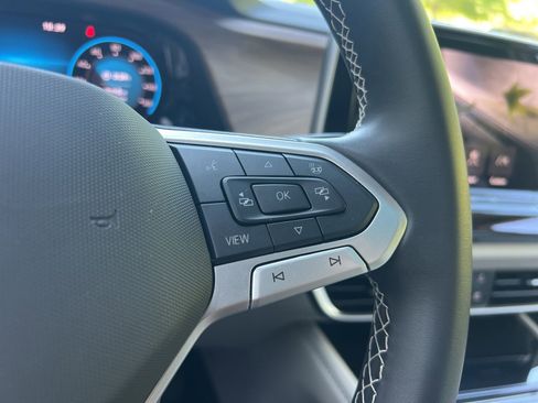 Certified 2026 Volkswagen Atlas SE w/ Panoramic Sunroof Package image 22