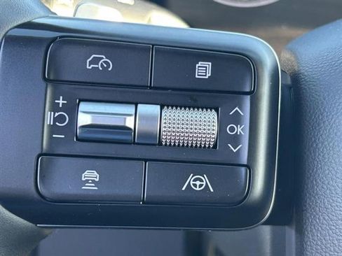 Used 2025 Hyundai Santa Fe SEL image 12