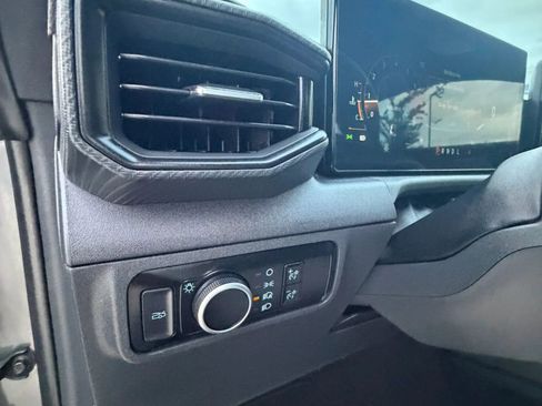 Used 2024 Ford Mustang Coupe image 23