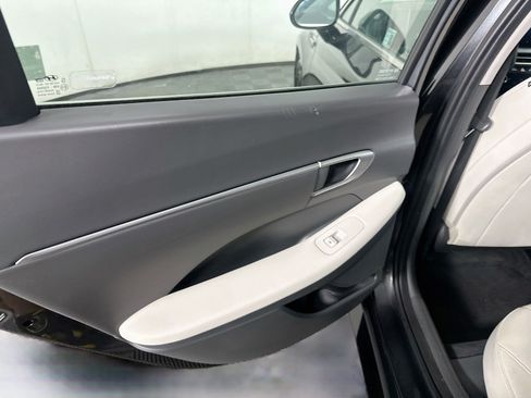 Used 2025 Hyundai Sonata SEL FWD image 25