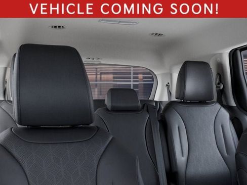 New 2026 Kia Carnival EX FWD image 27