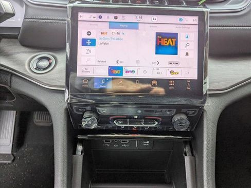 New 2025 Jeep Grand Cherokee L Limited w/ Trailer Tow Package image 11