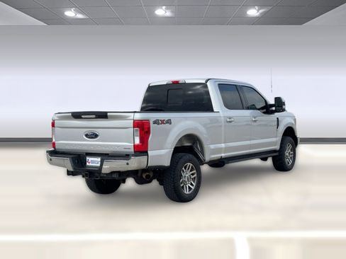 Used 2017 Ford F250 Lariat image 9