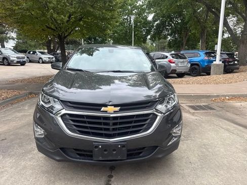 Used 2018 Chevrolet Equinox LT AWD/4WD image 2
