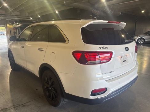 Used 2020 Kia Sorento S FWD image 6