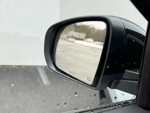 New 2026 Jeep Compass Limited AWD/4WD image 23
