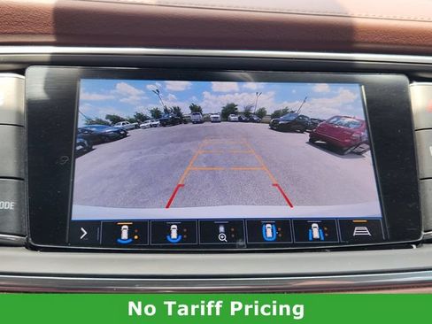 Used 2020 Buick Enclave Avenir w/ Avenir Technology Package FWD image 16