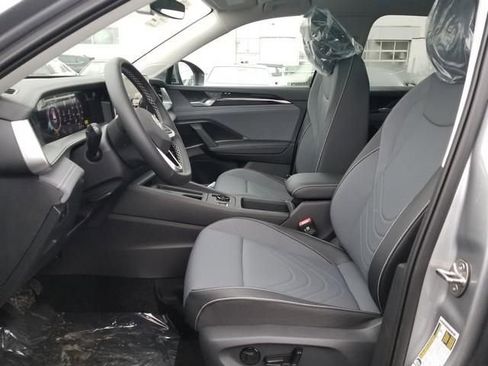 New 2026 Volkswagen Tiguan SE AWD/4WD image 6