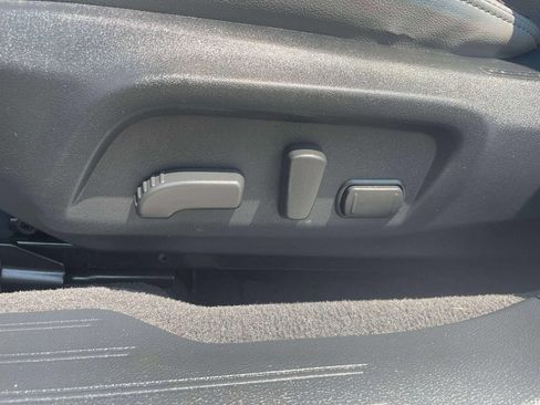 Used 2019 Subaru Outback 2.5i Limited AWD/4WD image 18