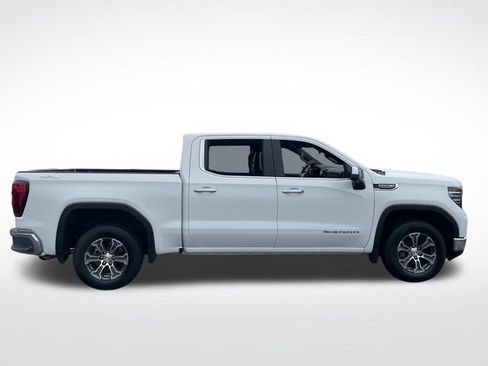 Used 2025 GMC Sierra 1500 SLT AWD/4WD image 7