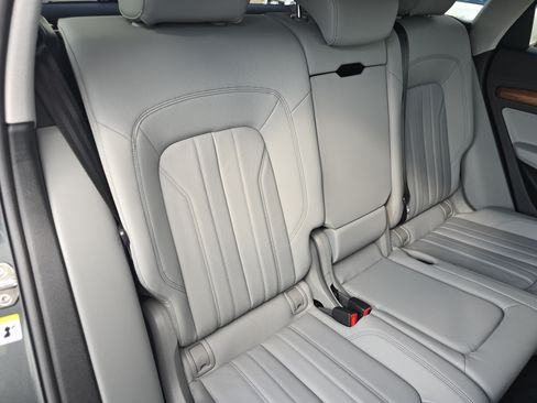 Certified 2023 Audi Q5 2.0T Premium w/ Convenience Package AWD/4WD image 19