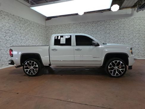 Used 2017 GMC Sierra 1500 Denali image 6