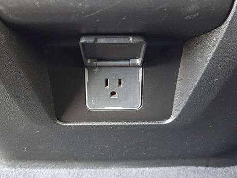 Used 2023 Chevrolet Tahoe LT RWD image 27