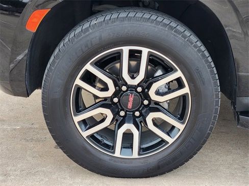 Used 2021 GMC Yukon AT4 w/ Rear Media and Nav Package image 10