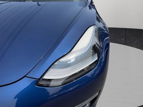 Used 2021 Tesla Model 3 Performance AWD/4WD image 10