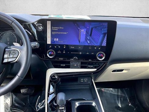 Used 2024 Lexus NX 250 FWD w/ Cold Area Package image 8