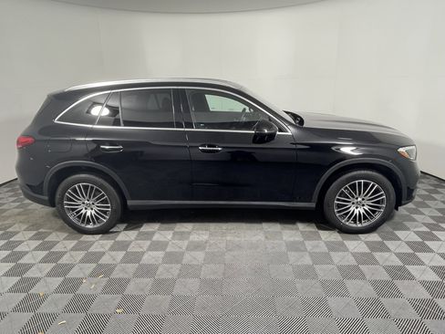 Used 2025 Mercedes-Benz GLC 300 image 6
