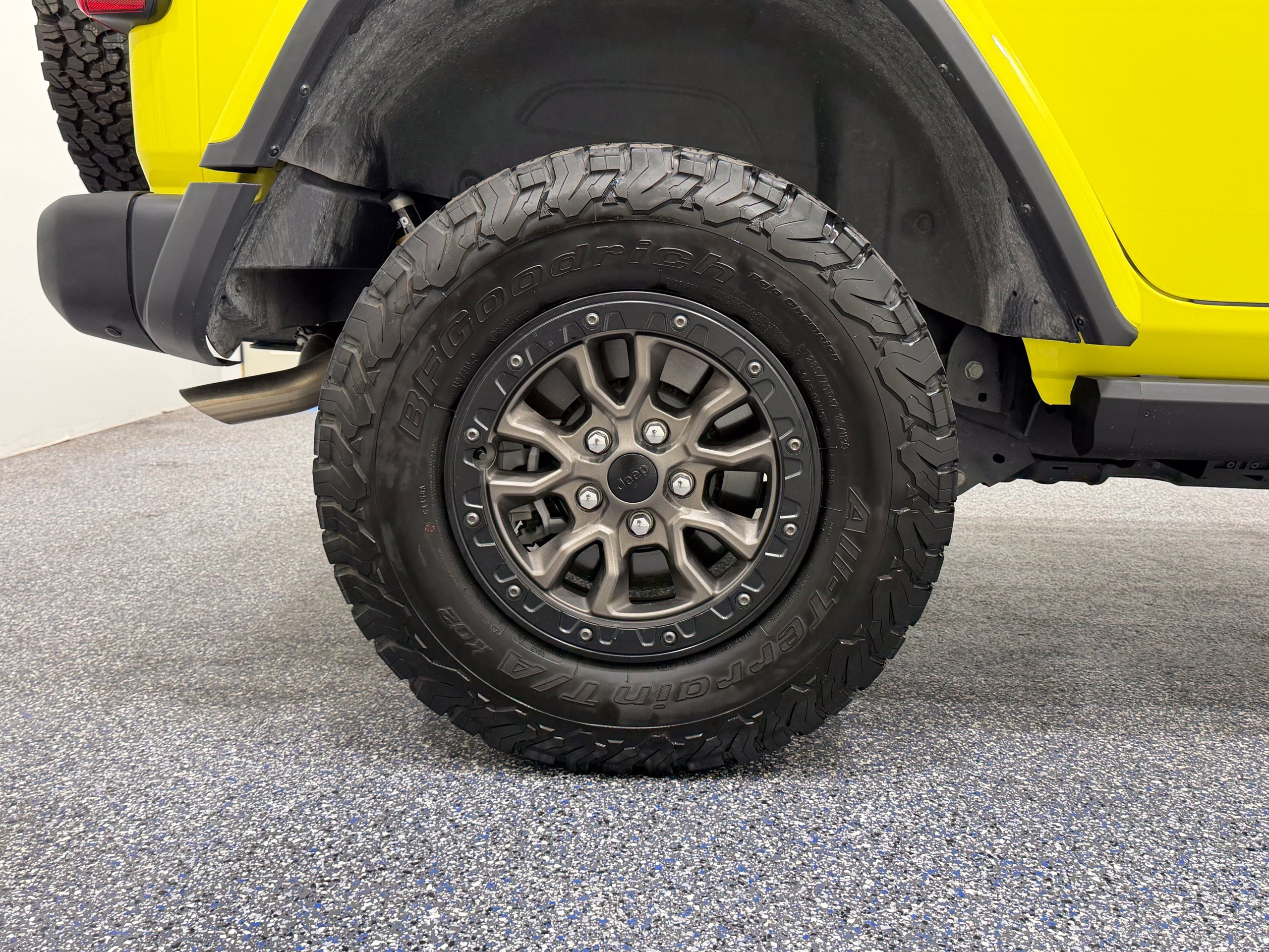 Used 2022 Jeep Wrangler Unlimited Rubicon AWD/4WD image 13