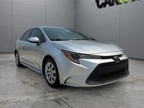 Used 2020 Toyota Corolla LE FWD image 4
