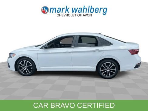 Used 2024 Volkswagen Jetta Sport FWD image 5