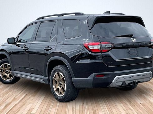 Used 2024 Honda Pilot TrailSport image 10