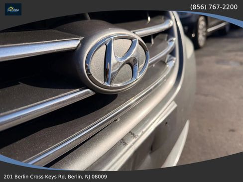 Used 2010 Hyundai Elantra GLS FWD image 10