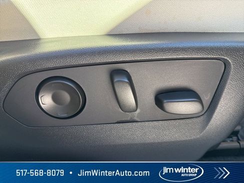 Used 2021 Buick Envision Avenir w/ Technology Package II image 16