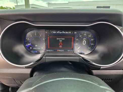 Used 2018 Ford Mustang Premium w/ Equipment Group 201A image 30