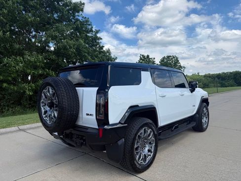 Used 2025 GMC Hummer EV 3X AWD/4WD image 3