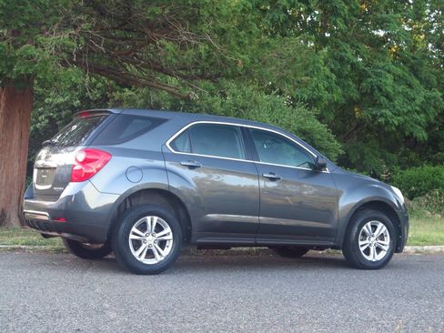 Used 2010 Chevrolet Equinox LS FWD image 9