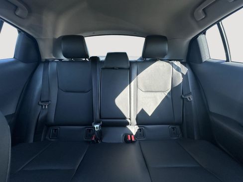 Certified 2025 Toyota Prius XLE FWD image 13