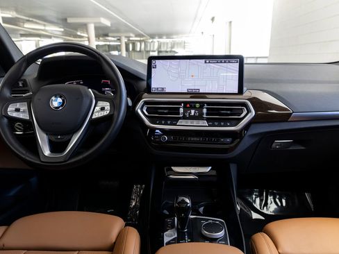Used 2024 BMW X3 sDrive30i w/ Premium Package RWD image 11