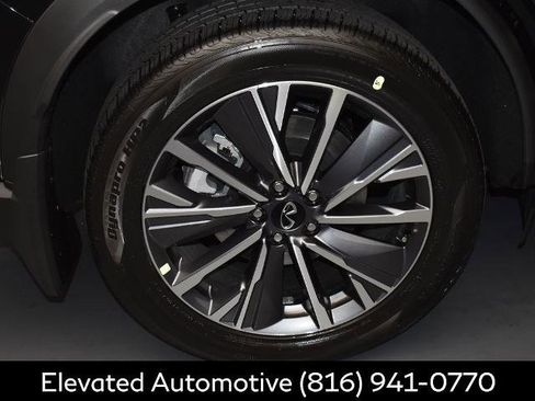 Certified 2026 INFINITI QX60 Luxe w/ Cargo Package image 5