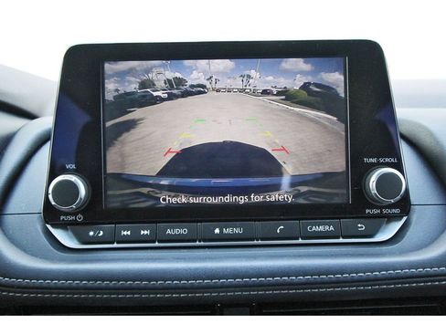 Certified 2022 Nissan Rogue SV FWD image 23